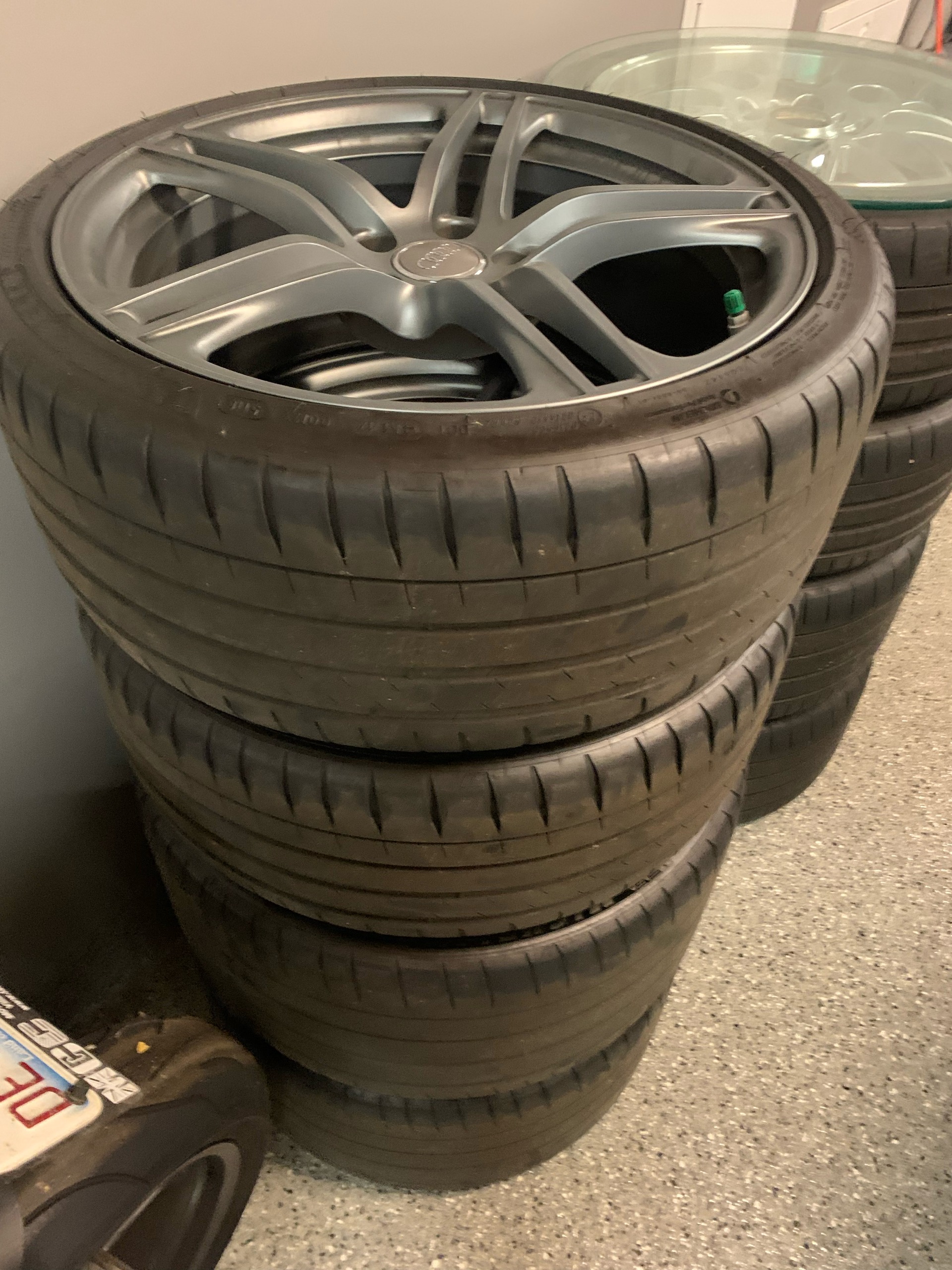 Used 2012 Audi R8 5.2 quattro Coupe 6-Speed Manual! Ceramic Brakes 