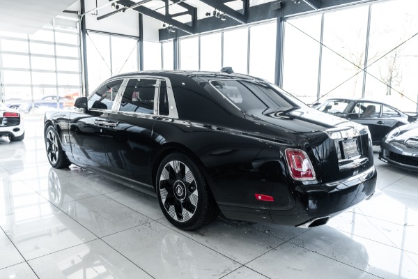 Used 2023 Rolls-Royce Phantom Amazing Spec! $597k+ MSRP! Shooting Star Headliner! Rear Theater Pkg! for sale Sold at Chicago Motor Cars in West Chicago IL 60185 4