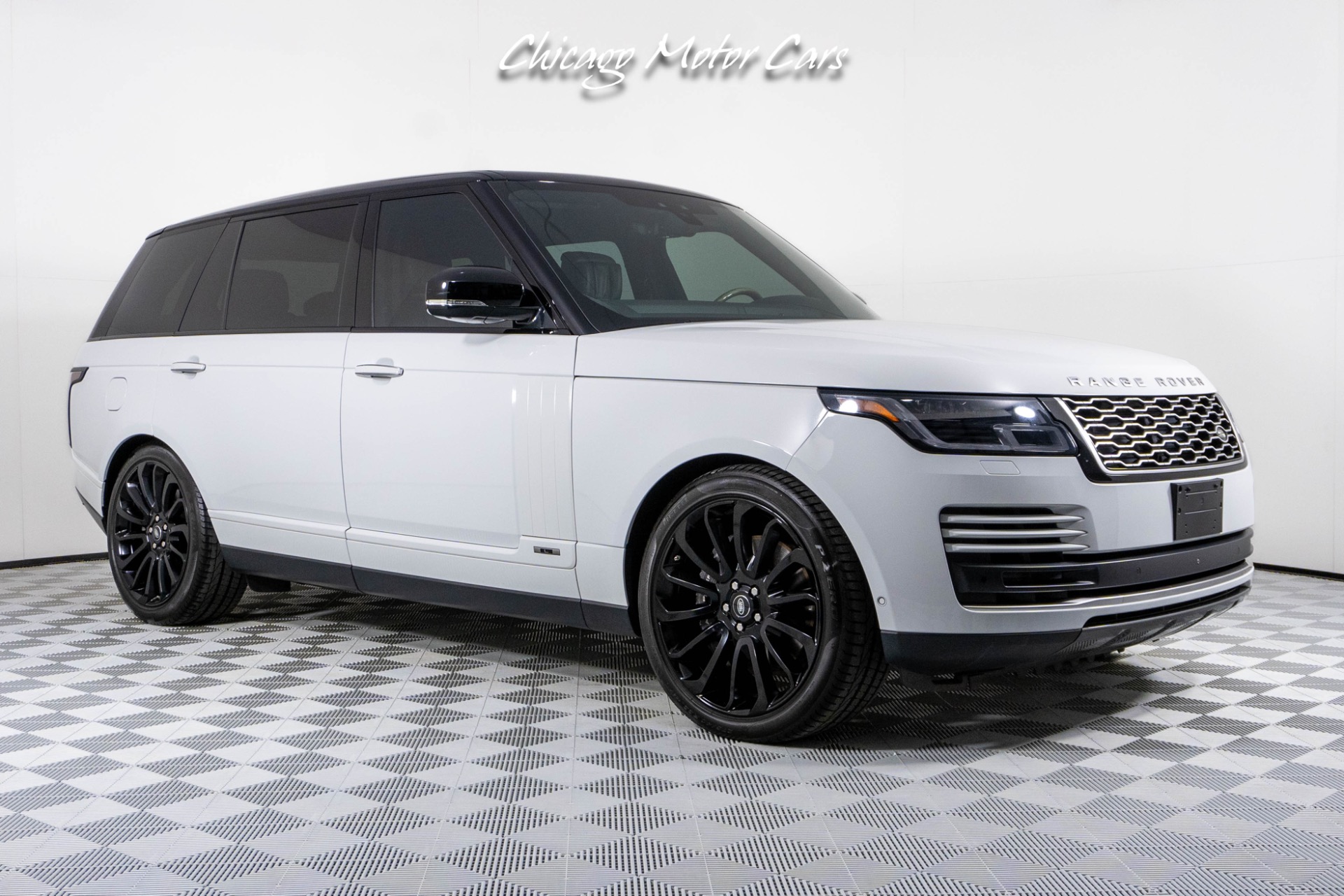 Used-2018-Land-Rover-Range-Rover-Autobiography-LWB-Black-Contrast-Roof-22-Wheels-W-Diamond-Turned-Finish