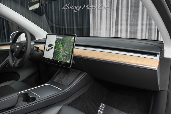 Used-2023-Tesla-Model-Y-Long-Range-Auto-Pilot-Premium-Connectivity-Pack-Only-3k-Miles