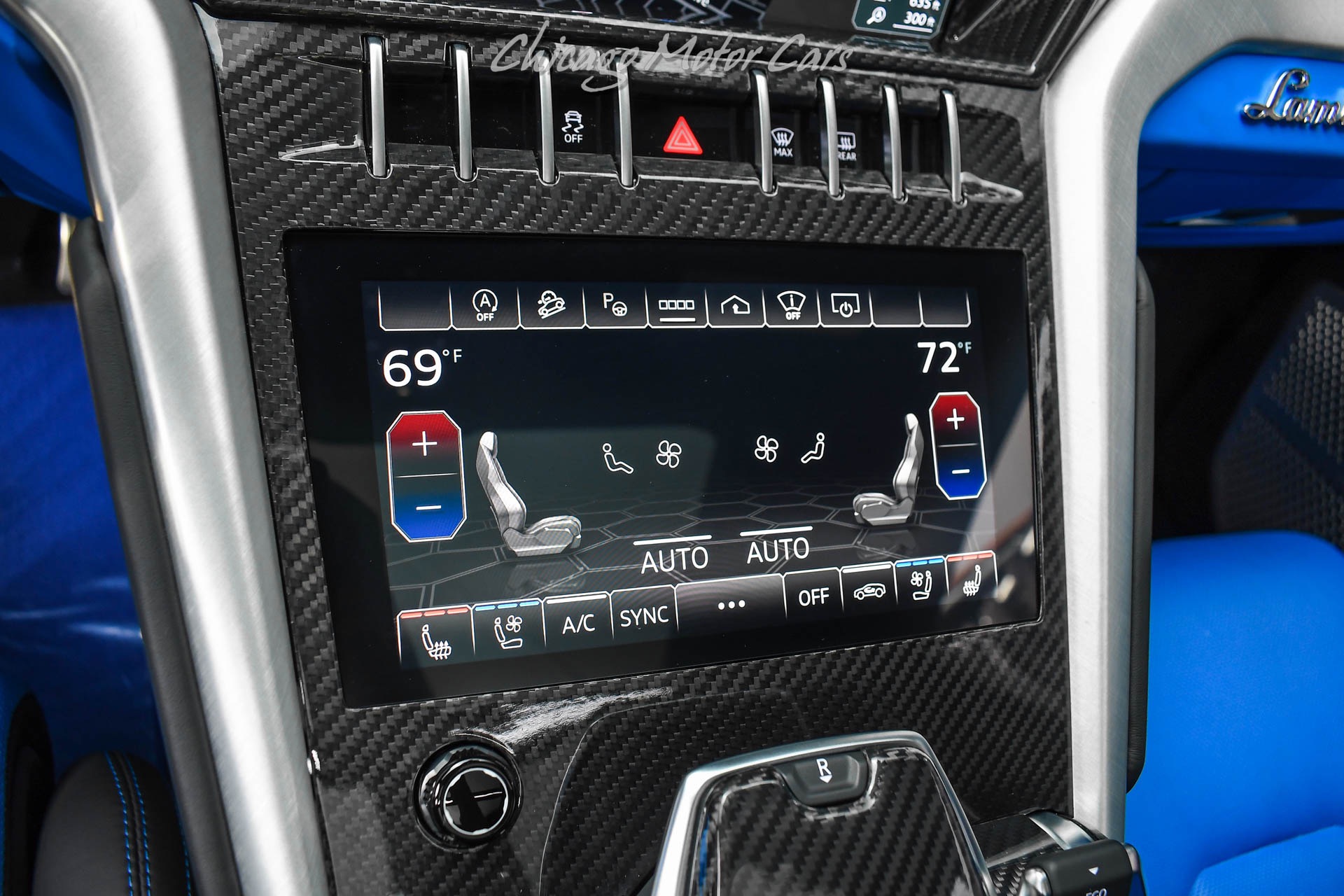 2022 LAMBORGHINI URUS - Image 17