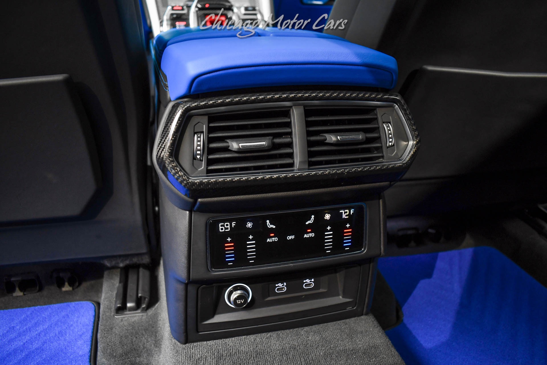 2022 LAMBORGHINI URUS - Image 29