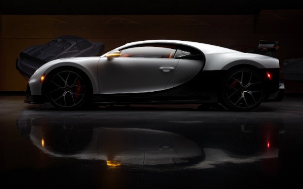 Used 2022 Bugatti Chiron Pur Sport Coupe 1 of 60 Made! Bespoke 1 of 1 Spec! TONS of Carbon! LOADED! for sale Sold at Chicago Motor Cars in West Chicago IL 60185 6