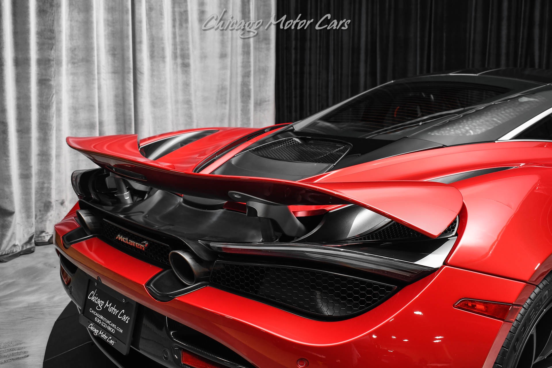 Used 2019 McLaren 720S Luxury Coupe Carbon Upgrade Pack 2! Front 