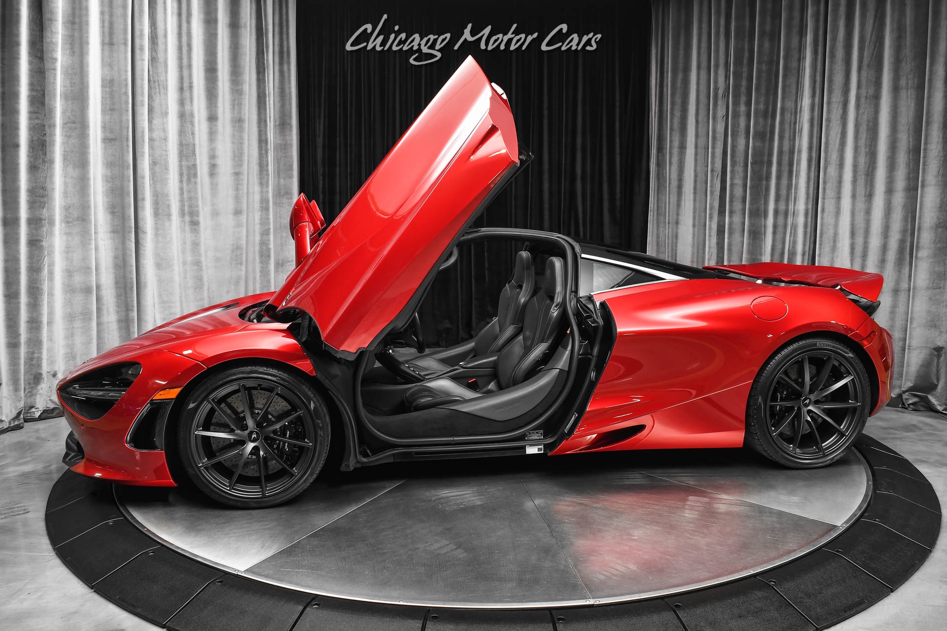 Used 2019 McLaren 720S Luxury Coupe Carbon Upgrade Pack 2! Front 