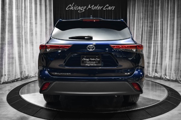 Used 2022 Toyota Highlander XLE SUV LOW Miles! Heated Front Seats! Pano Sunroof! 3-Row! Great Color! for sale Sold at Chicago Motor Cars in West Chicago IL 60185 4