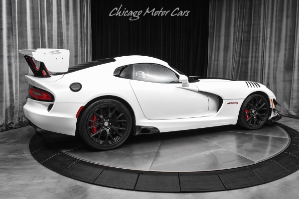 Used 2016 Dodge Viper ACR Extreme Aero Pkg Coupe Black & Red Painted Stripes ONLY 13k Miles for sale $459,500 at Chicago Motor Cars in West Chicago IL 60185 5