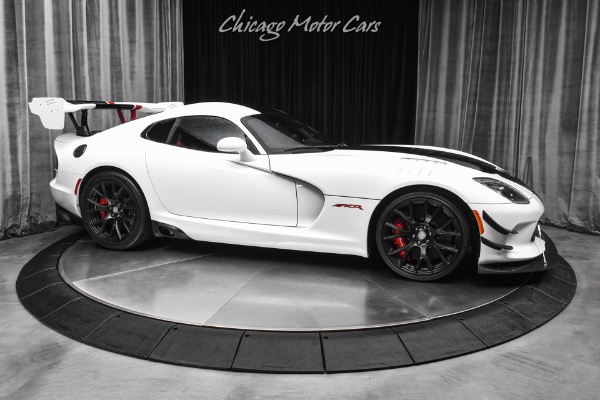 Used 2016 Dodge Viper ACR Extreme Aero Pkg Coupe Black & Red Painted Stripes ONLY 13k Miles for sale $459,500 at Chicago Motor Cars in West Chicago IL 60185 6