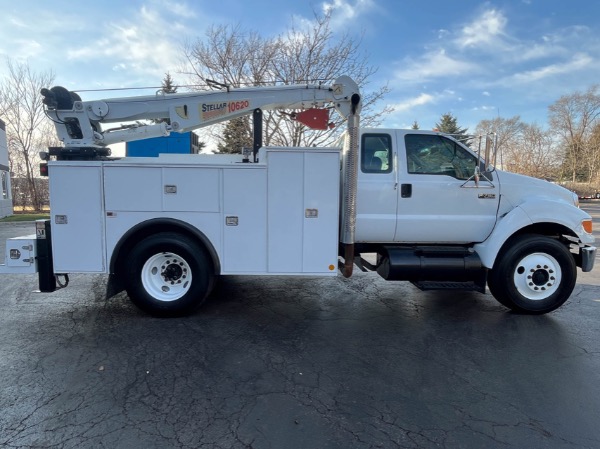 Used 2006 Ford F-750 Cummins 5.9L Diesel for sale Sold at Chicago Motor Cars in West Chicago IL 60185 4