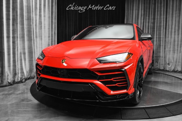Used 2019 Lamborghini Urus Tons of Carbon Fiber! B & O Sound System! Starlight Headliner! Loaded! for sale Sold at Chicago Motor Cars in West Chicago IL 60185 2
