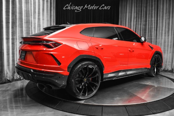 Used 2019 Lamborghini Urus Tons of Carbon Fiber! B & O Sound System! Starlight Headliner! Loaded! for sale Sold at Chicago Motor Cars in West Chicago IL 60185 5