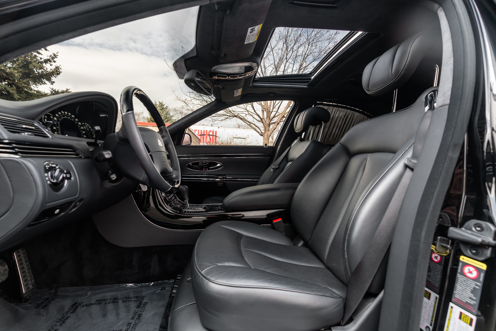 2009 MAYBACH 57 - Image 22