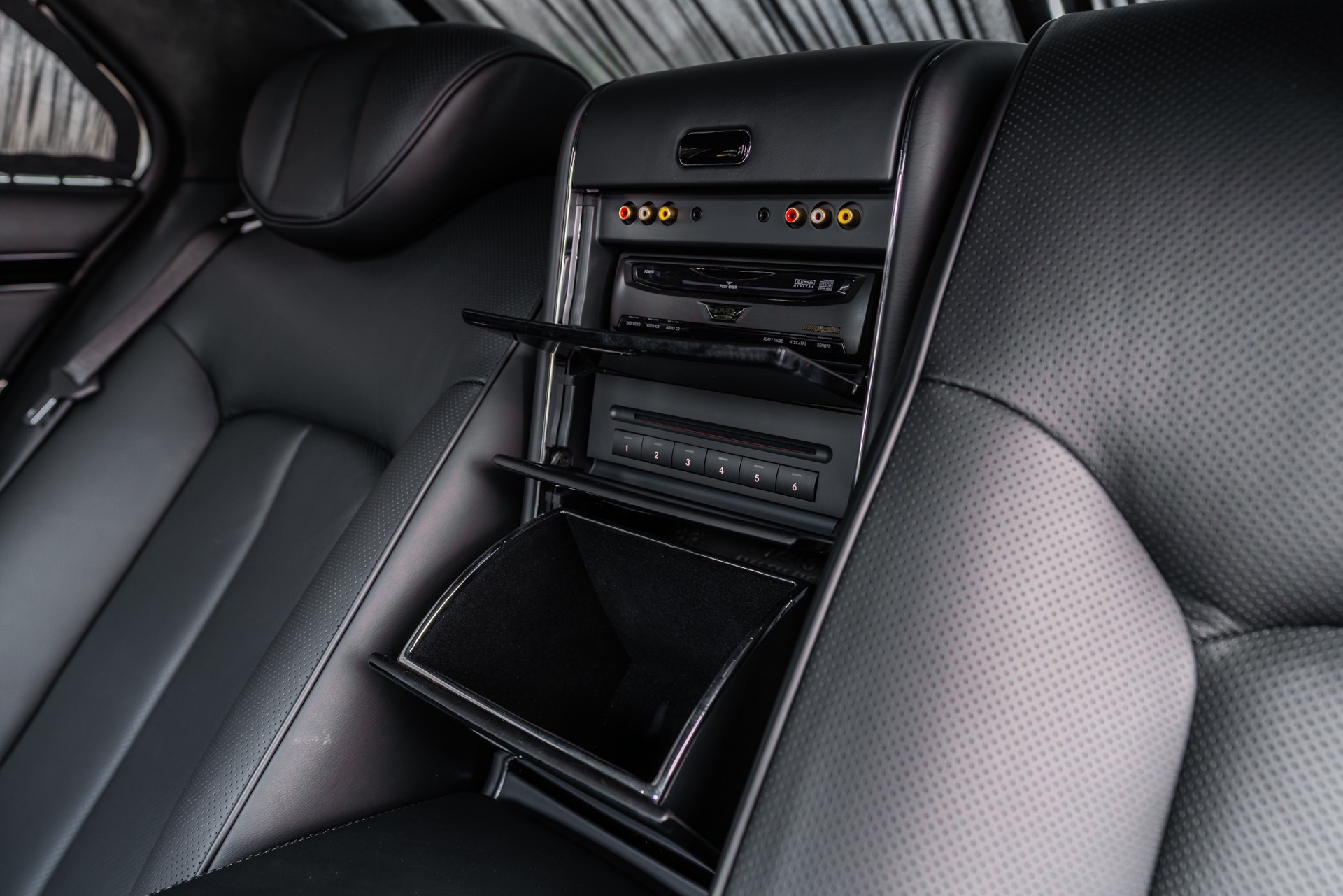 2009 MAYBACH 57 - Image 34