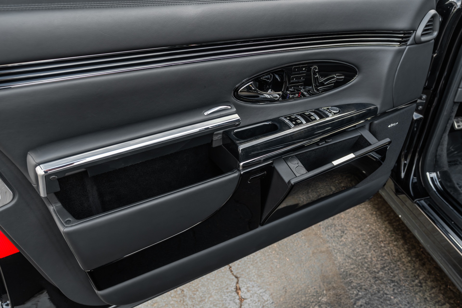 2009 MAYBACH 57 - Image 44