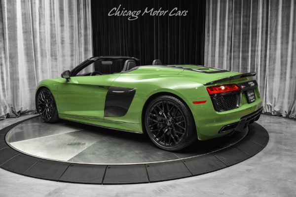 Used 2018 Audi R8 5.2 Quattro V10 Plus Spyder Audi Exclusive Olive Green Rare Spec! Low Miles for sale Sold at Chicago Motor Cars in West Chicago IL 60185 3