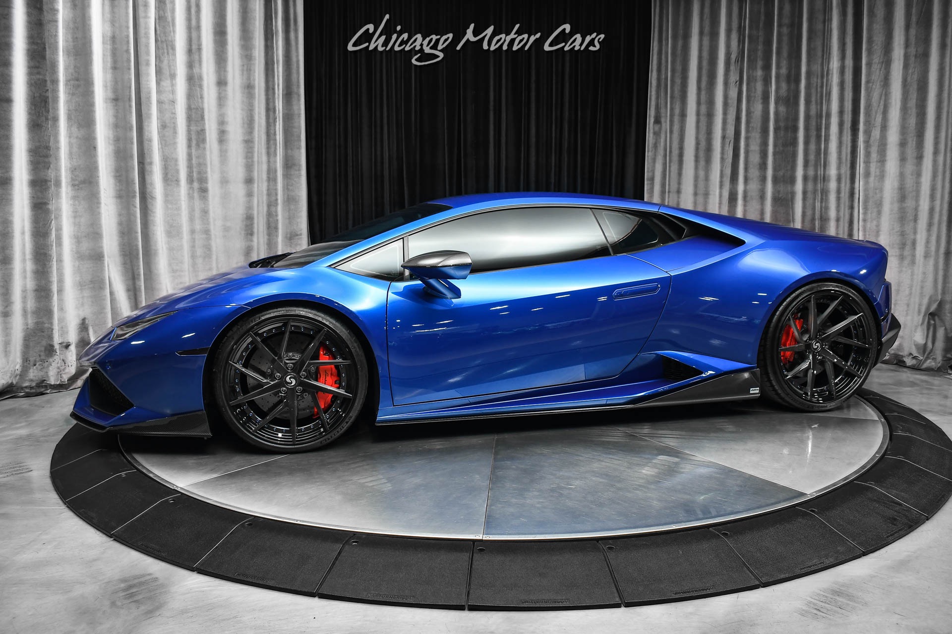 Used 2015 Lamborghini Huracan LP610-4 THOUSANDS in upgrades! Signature Wheels! Tons of Carbon Fiber! for sale Sold at Chicago Motor Cars in West Chicago IL 60185 1