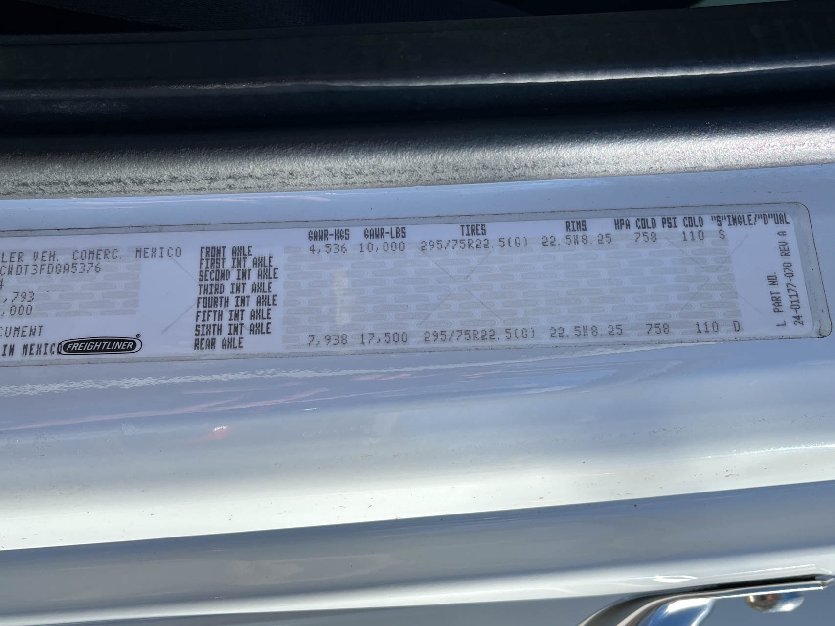 2015 FREIGHTLINER M2 - Image 20