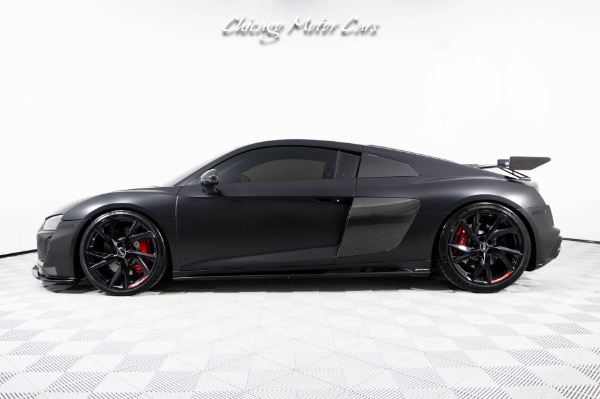 Used 2022 Audi R8 5.2 V10 Performance Sinister Spec! Premium Package! Carbon GT Style Spoiler! for sale Sold at Chicago Motor Cars in West Chicago IL 60185 2