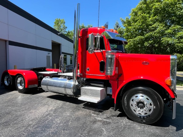 Used 2002 Peterbilt 379 DayCab for sale Sold at Chicago Motor Cars in West Chicago IL 60185 3