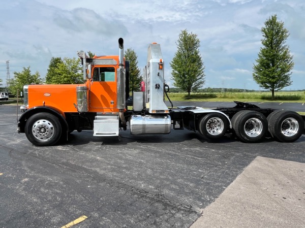 Used 2000 Peterbilt Conventional 379 EXHD Day Cab Tri-Axle for sale Sold at Chicago Motor Cars in West Chicago IL 60185 2