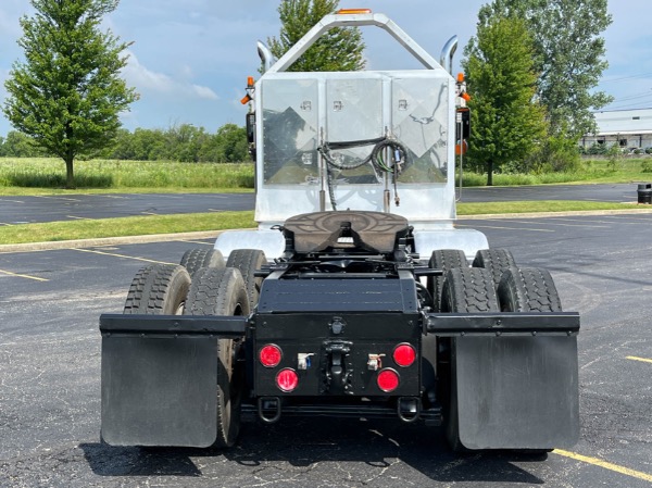 Used 2000 Peterbilt Conventional 379 EXHD Day Cab Tri-Axle for sale Sold at Chicago Motor Cars in West Chicago IL 60185 5