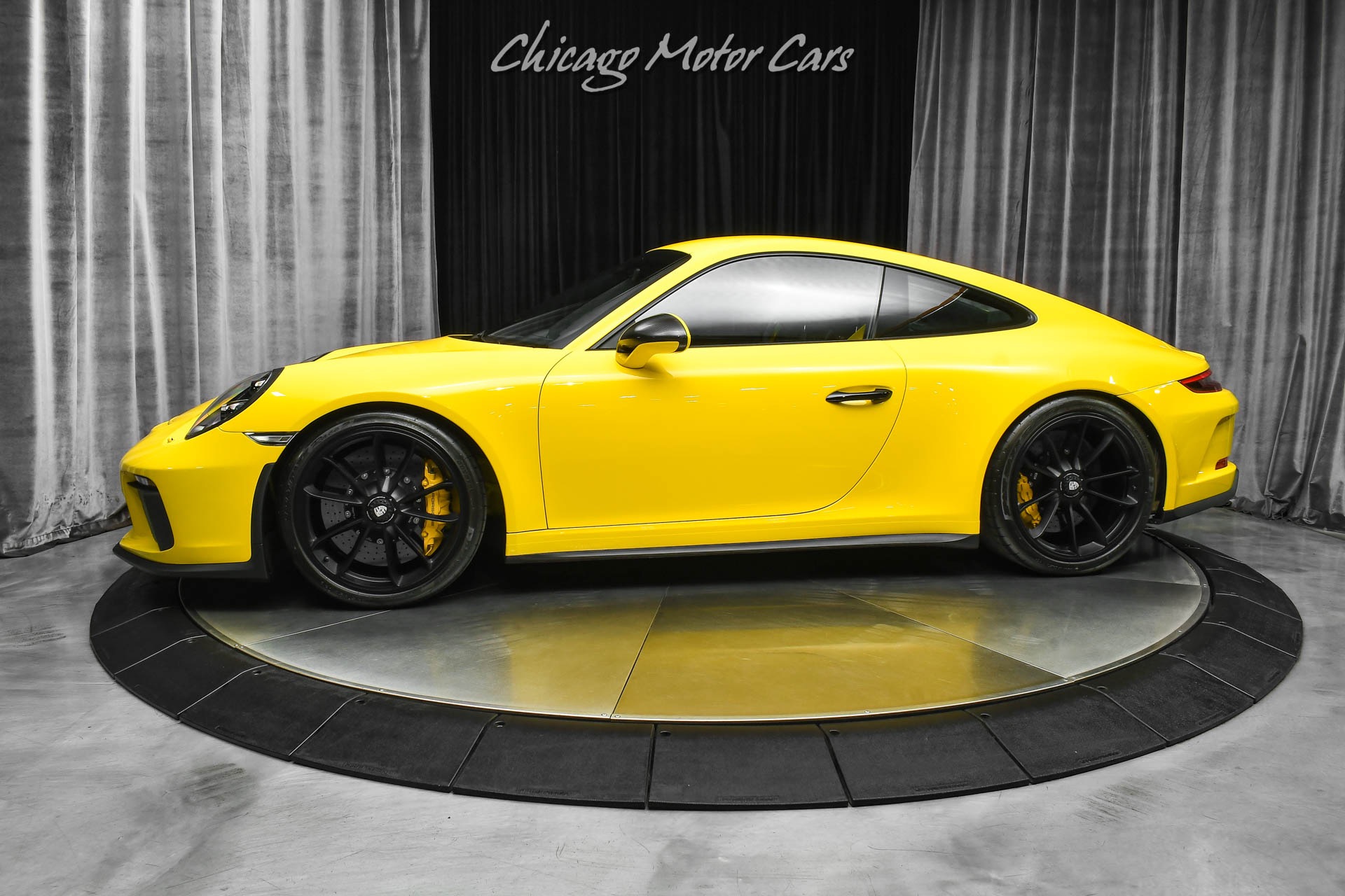 Used 2018 Porsche 911 GT3 Touring! 6 Speed Manual! PCCBs! Only 1k