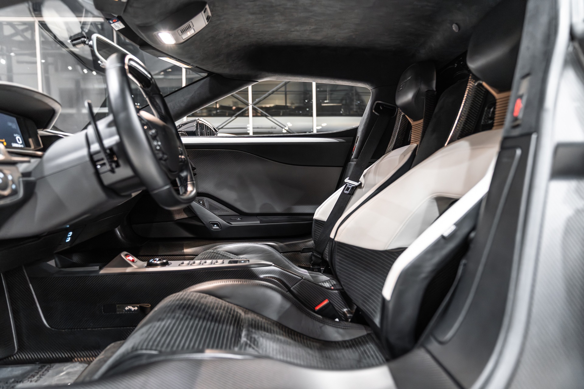 2018 FORD GT - Image 23