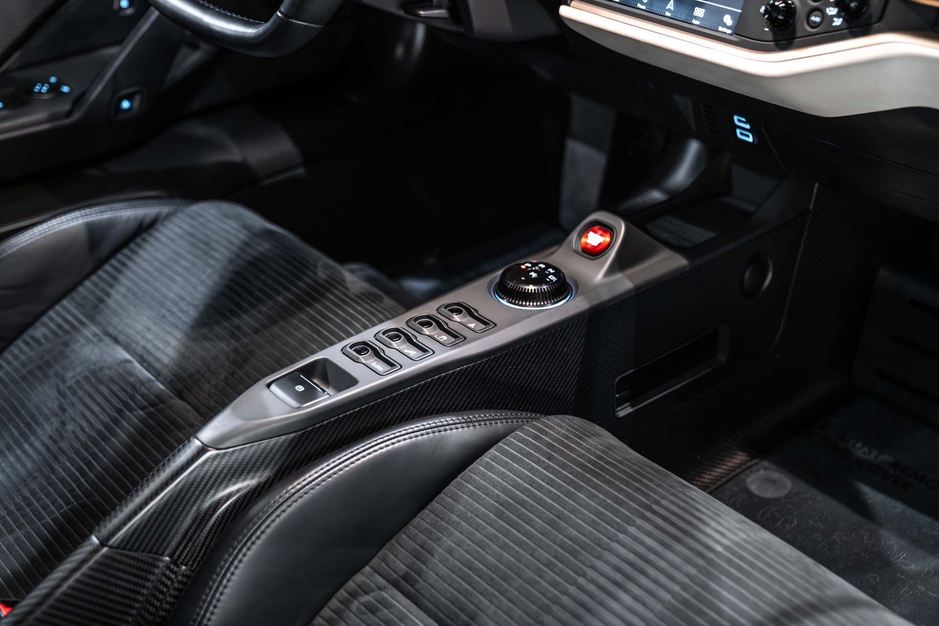 2018 FORD GT - Image 27