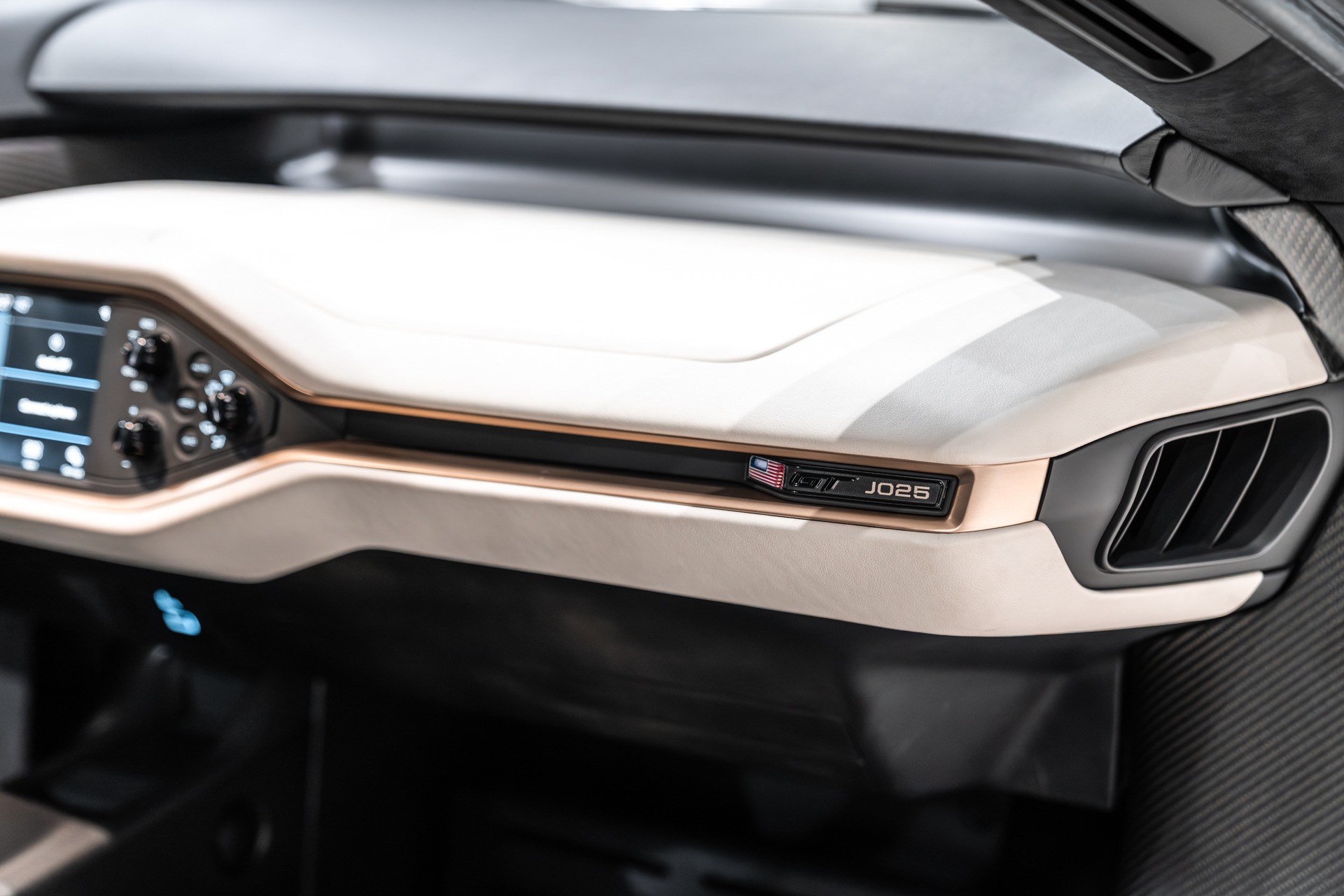 2018 FORD GT - Image 28