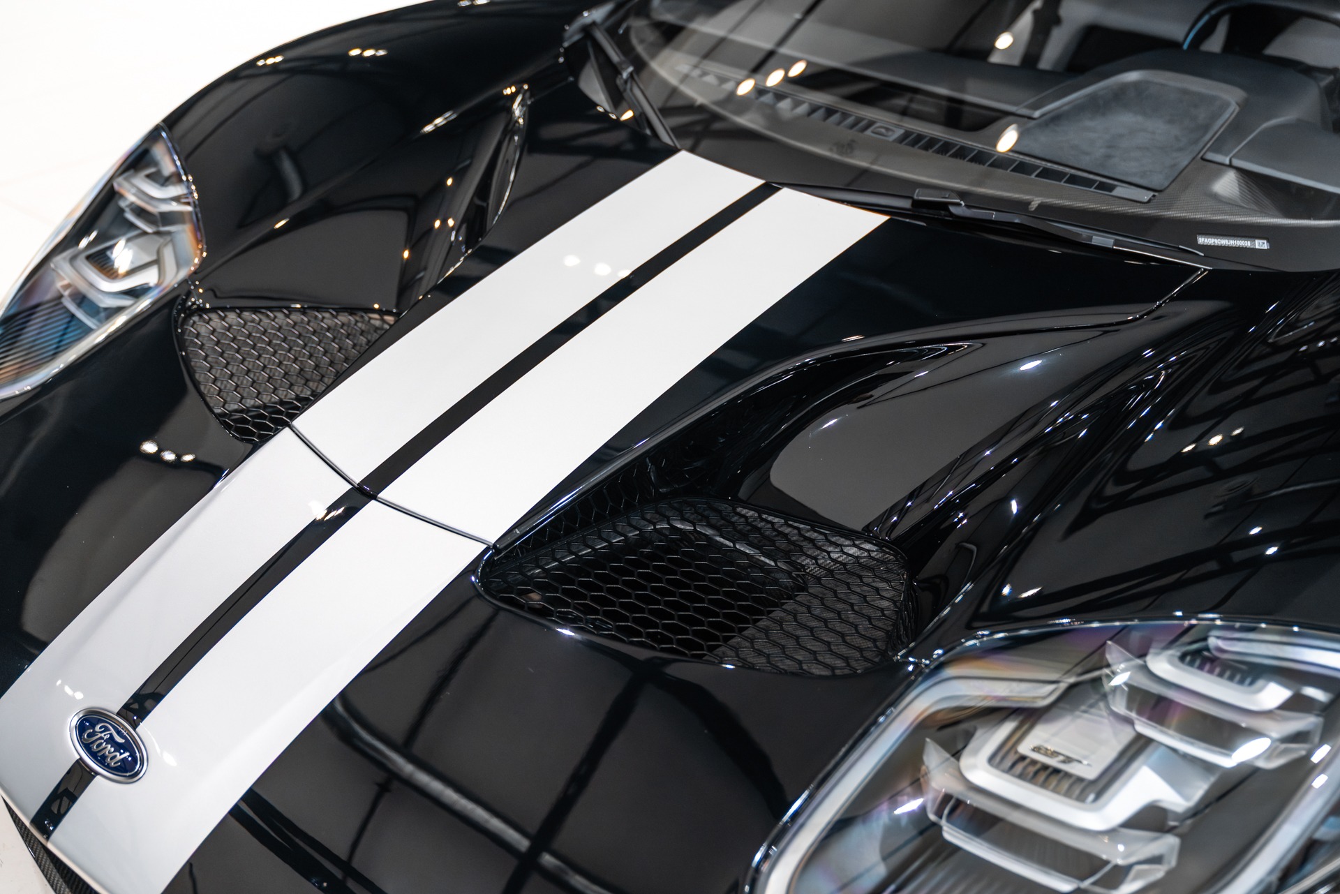 2018 FORD GT - Image 38