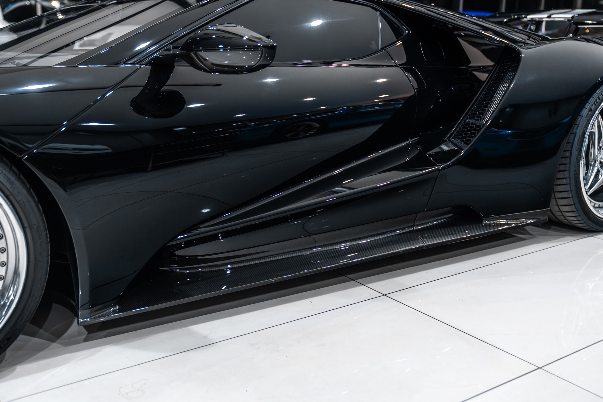 2018 FORD GT - Image 41