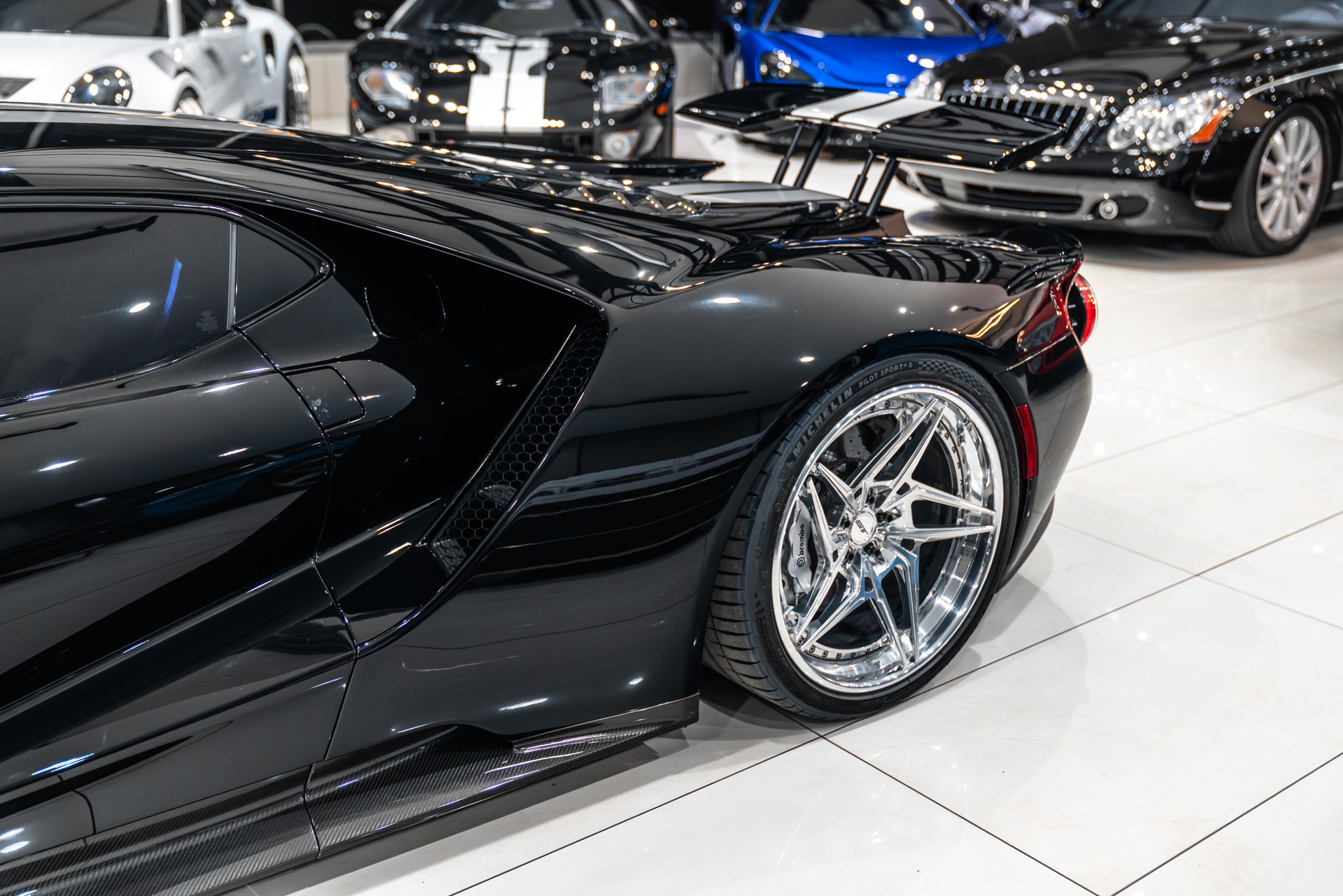 2018 FORD GT - Image 43