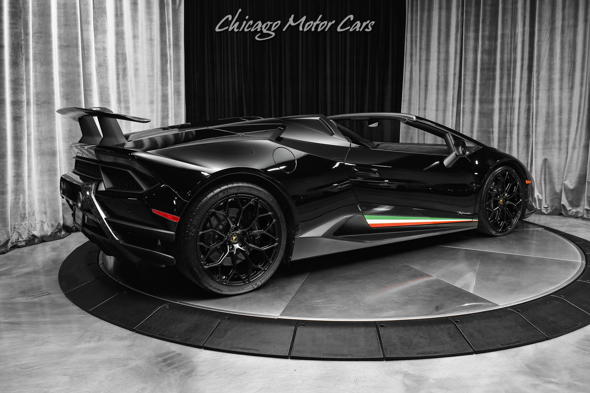 Used 2019 Lamborghini Huracan Performante LP640-4 Spider Front