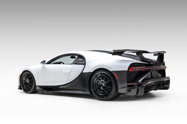 Used 2021 Bugatti Chiron Pur Sport Coupe 1/60 Made Bespoke 1 of 1 Spec Extended Warranty and Service for sale Sold at Chicago Motor Cars in West Chicago IL 60185 3