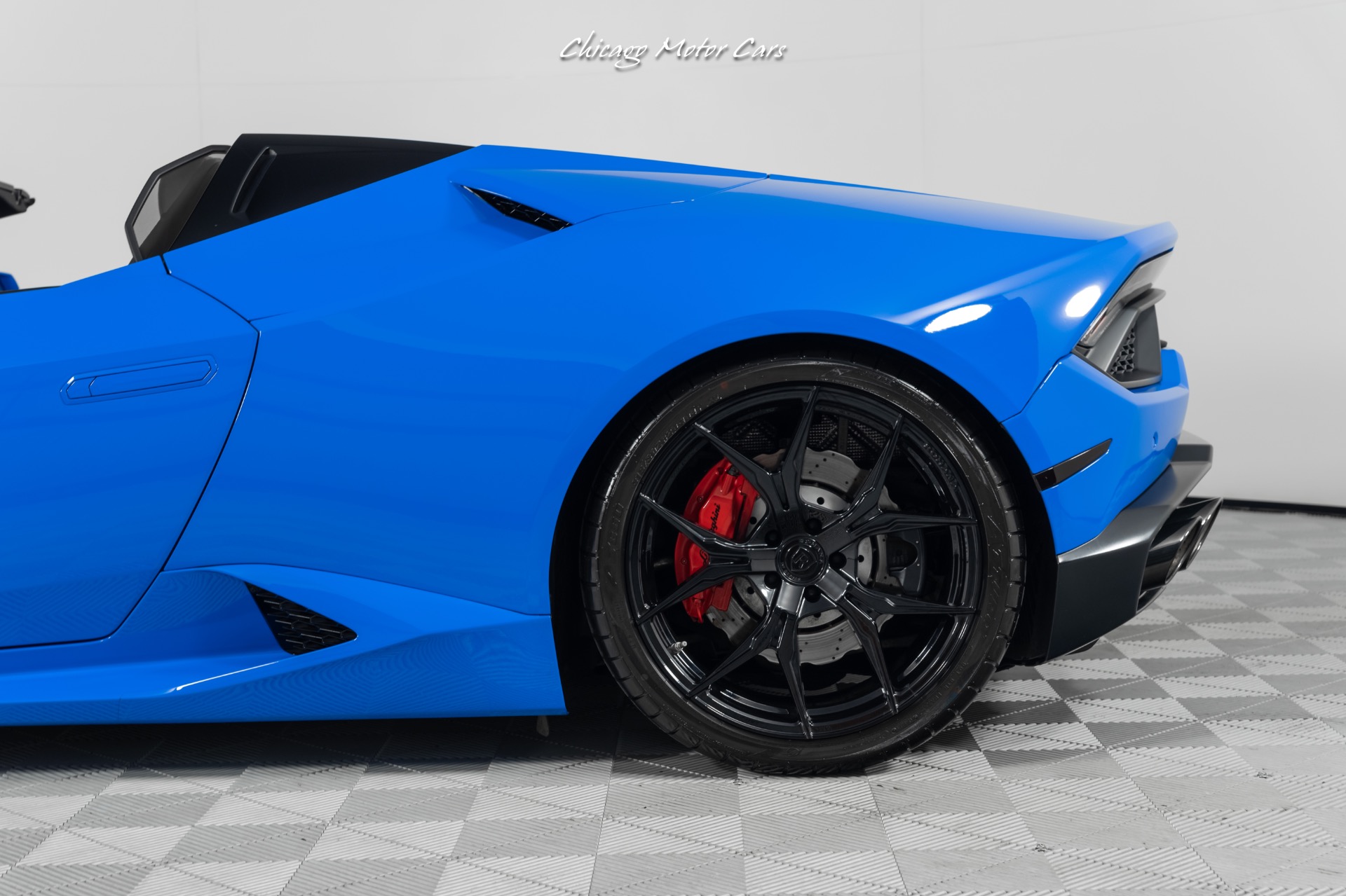 Used 2017 Lamborghini Huracan LP 580-2 Spyder Rare Blu Lemans