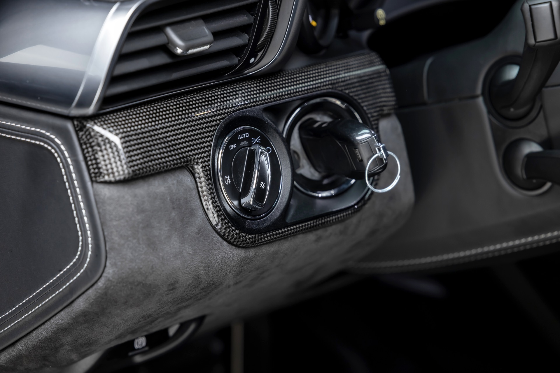 2018 PORSCHE 911 - Image 22