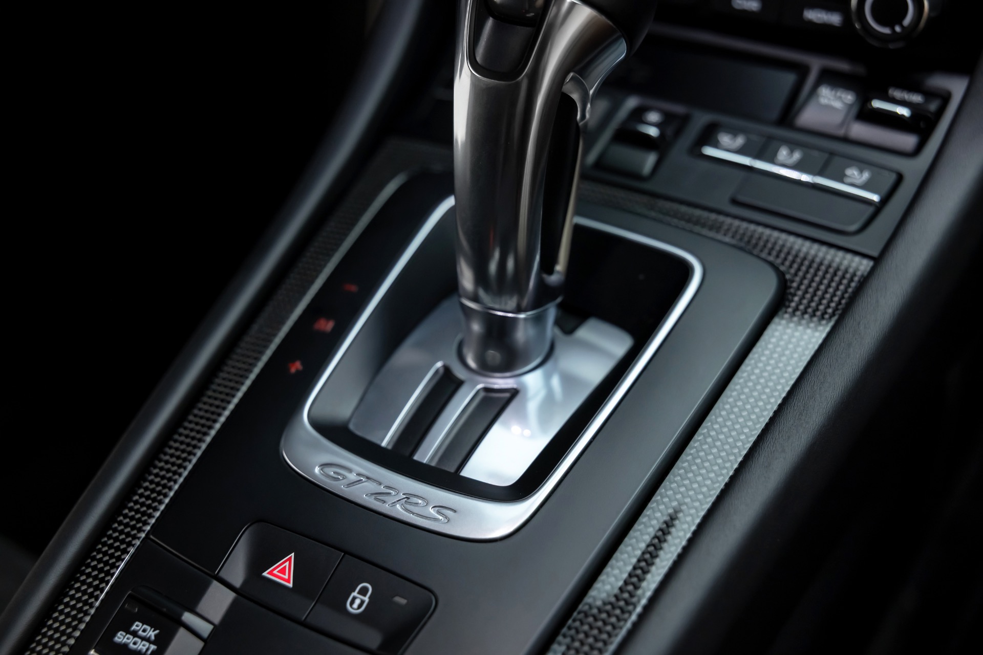 2018 PORSCHE 911 - Image 28