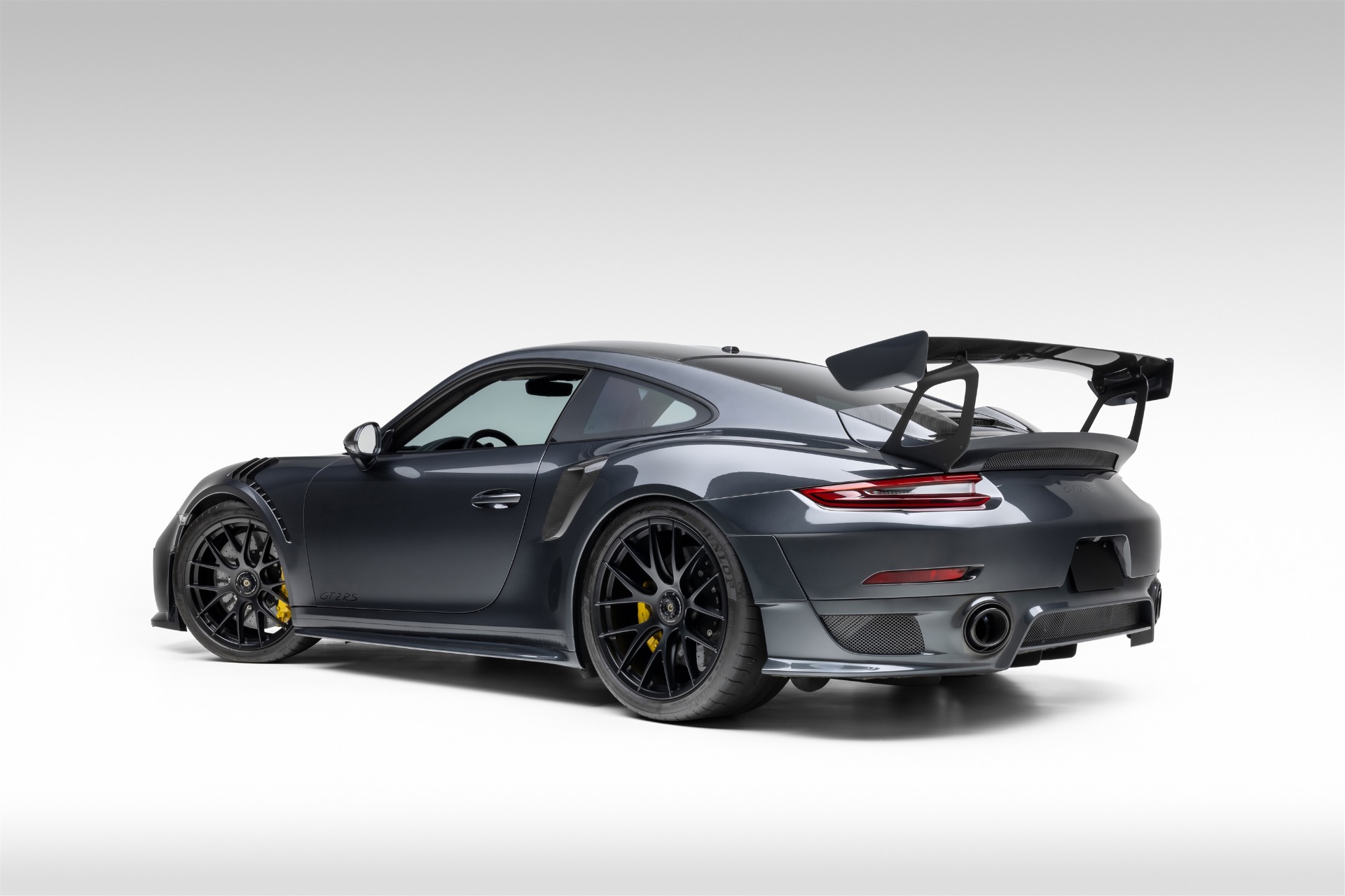 2018 Porsche 911 GT2 RS photo 3