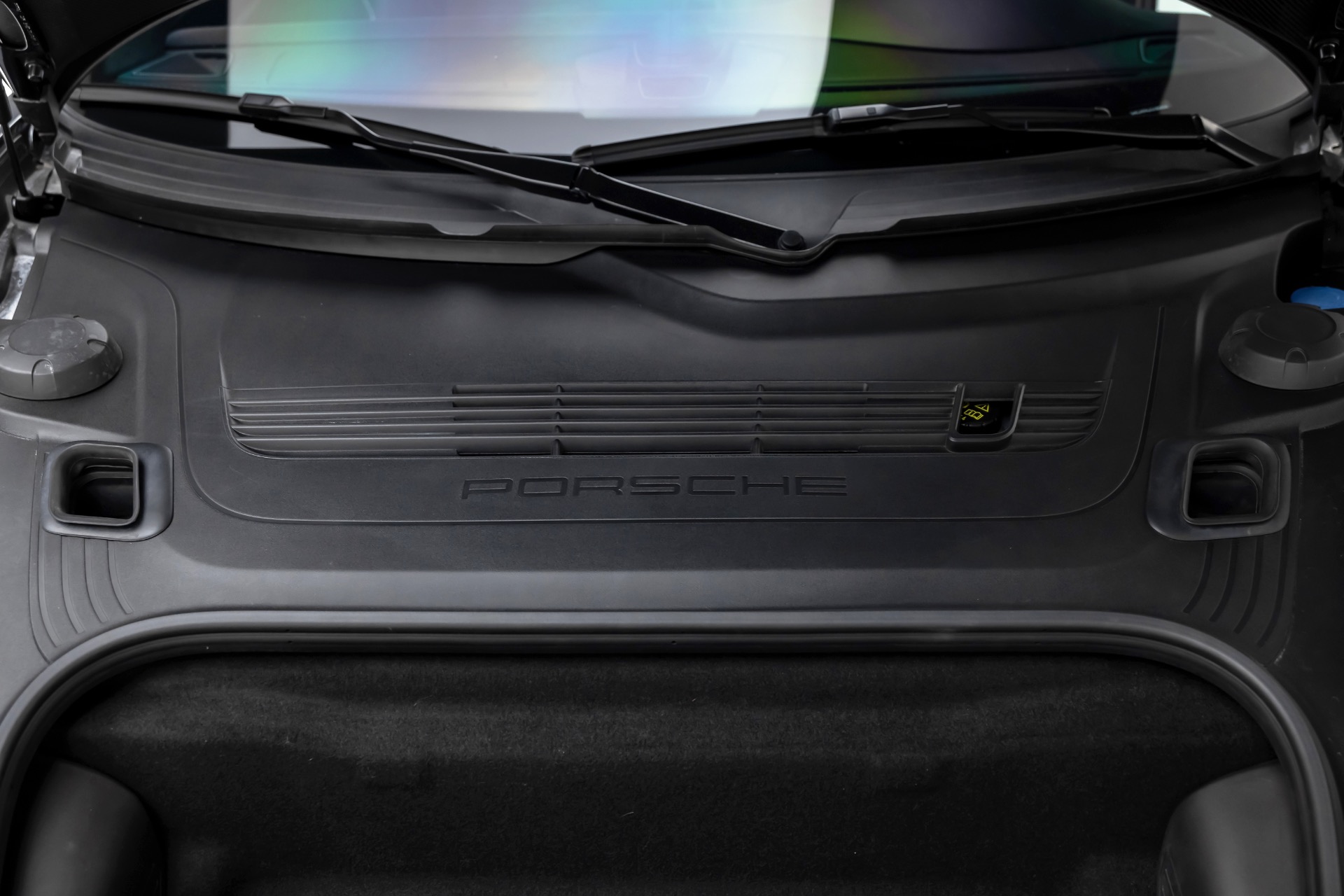 2018 PORSCHE 911 - Image 64