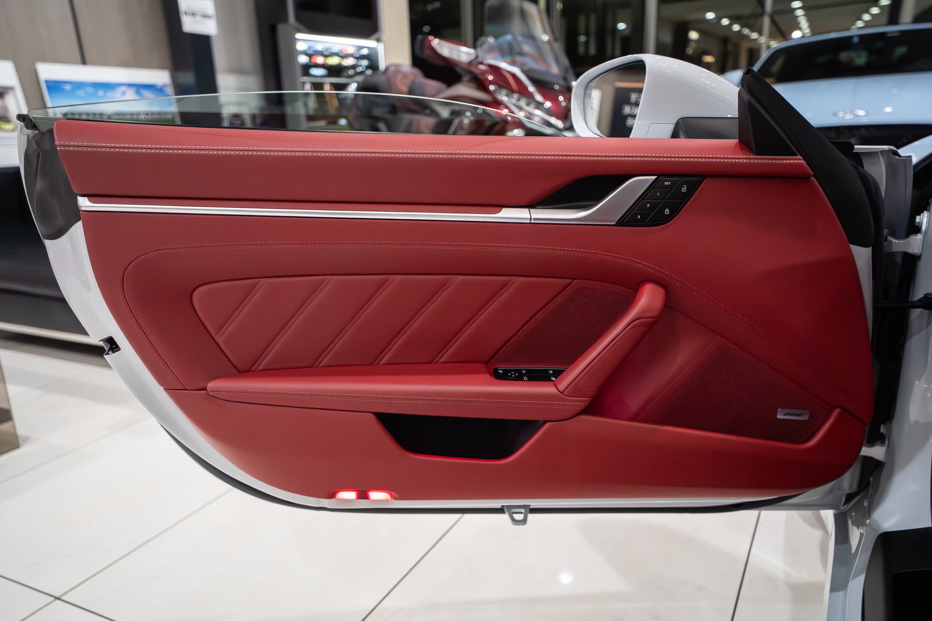 2024 PORSCHE 911 - Image 12