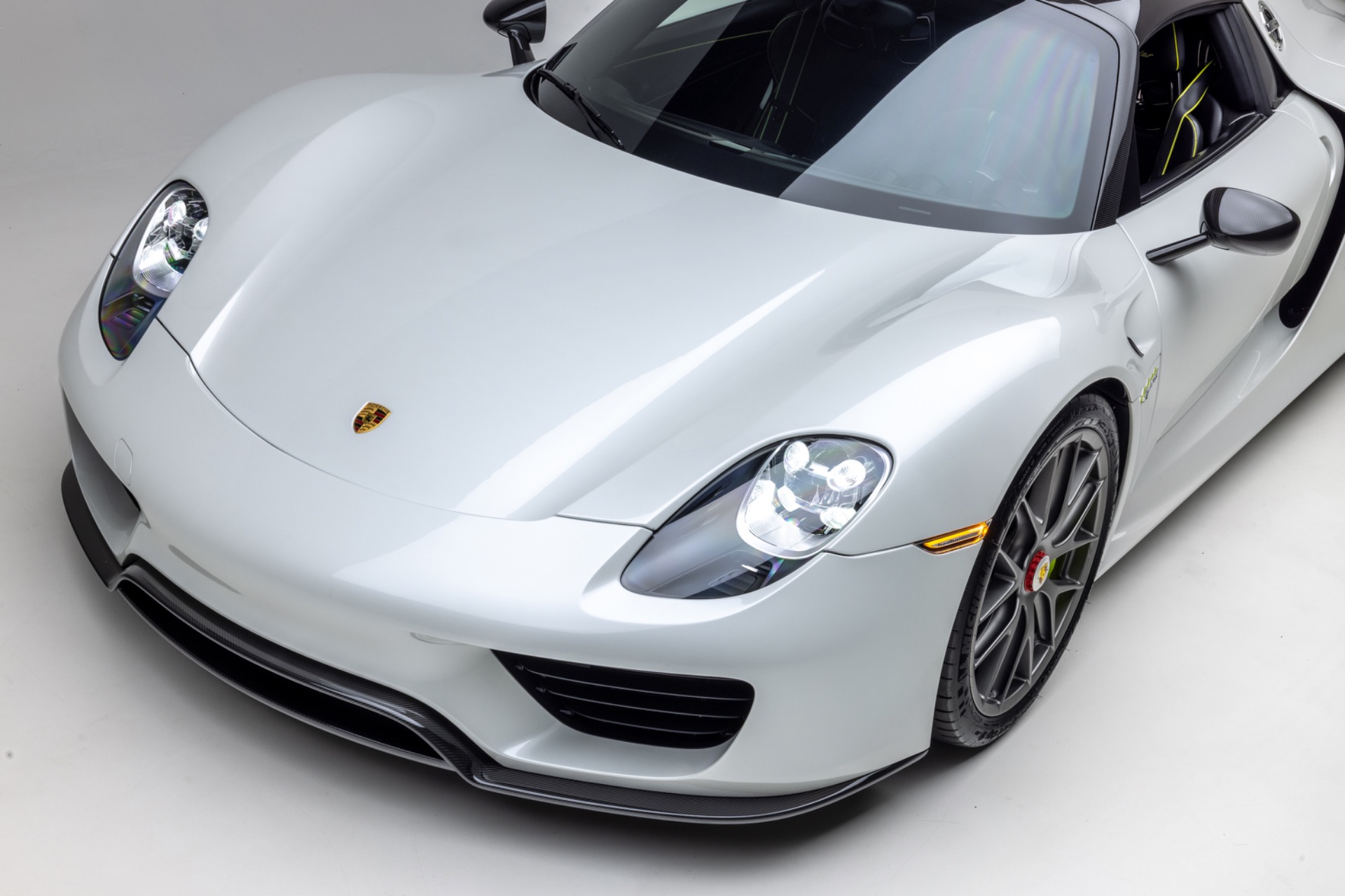 Used 2015 Porsche 918 Spyder Weissach Paint to Sample Oryx
