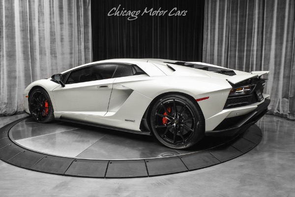 Used 2017 Lamborghini Aventador LP740-4 S Coupe Balloon White! Front Lift! Tons of Carbon Fiber! Loaded! for sale Sold at Chicago Motor Cars in West Chicago IL 60185 3