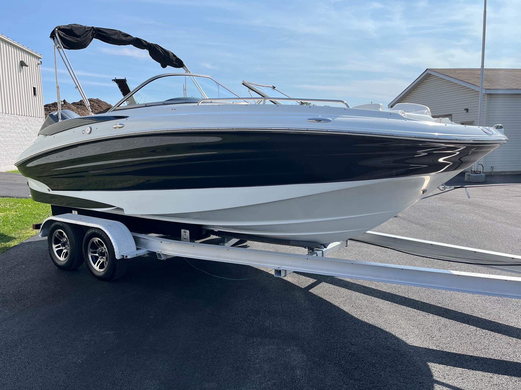 Used 2014 Southwind 2200 Sport Deck Boat 150 HP Yamaha Low Hours