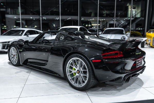 Used 2015 Porsche 918 Spyder Only 400 Miles! Magnesium Wheels! Completely Serviced! LOADED! Carbon Fiber for sale Sold at Chicago Motor Cars in West Chicago IL 60185 2