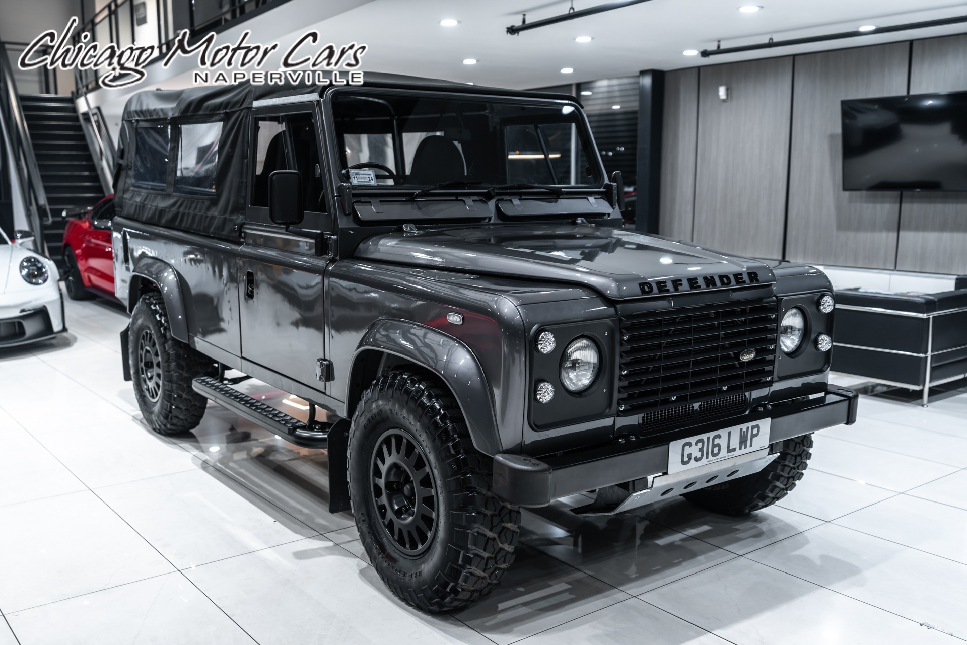 1990 LAND ROVER DEFENDER 110 - Image 55