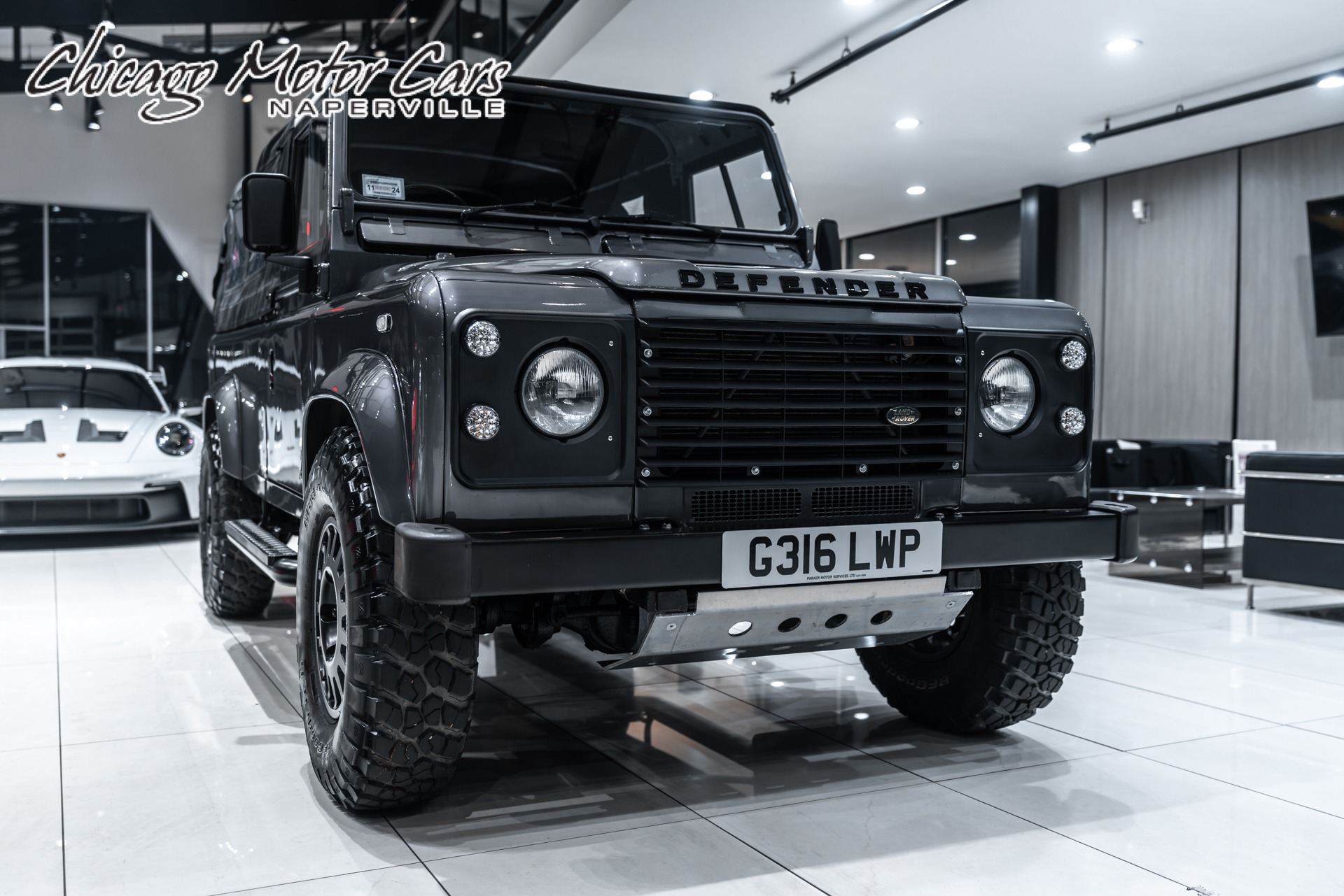 1990 LAND ROVER DEFENDER 110 - Image 56