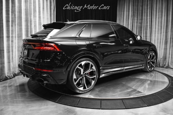 Used 2022 Audi RS Q8 4.0T Quattro! Black Optic! Lux, Exec & Design pkgs! Night Vision! Loaded! for sale Sold at Chicago Motor Cars in West Chicago IL 60185 5