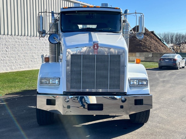 Used 2004 Kenworth T800 Truck for sale Sold at Chicago Motor Cars in West Chicago IL 60185 2