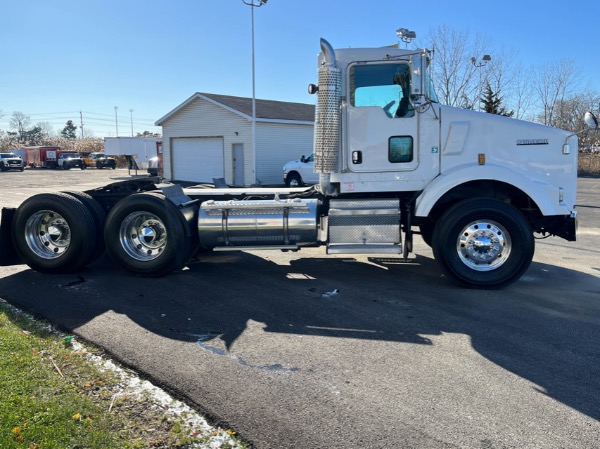 Used 2004 Kenworth T800 Truck for sale Sold at Chicago Motor Cars in West Chicago IL 60185 4