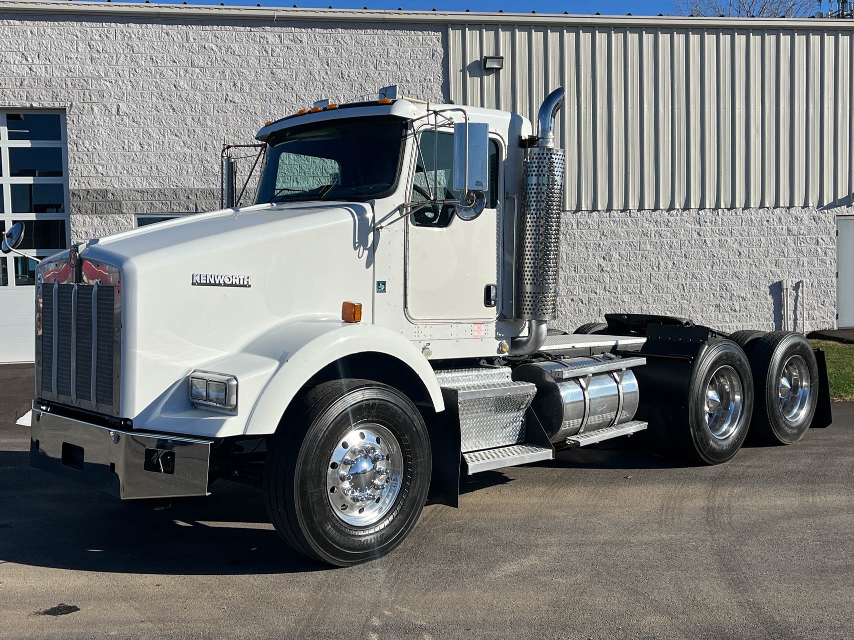 Used 2004 Kenworth T800 Truck for sale Sold at Chicago Motor Cars in West Chicago IL 60185 1